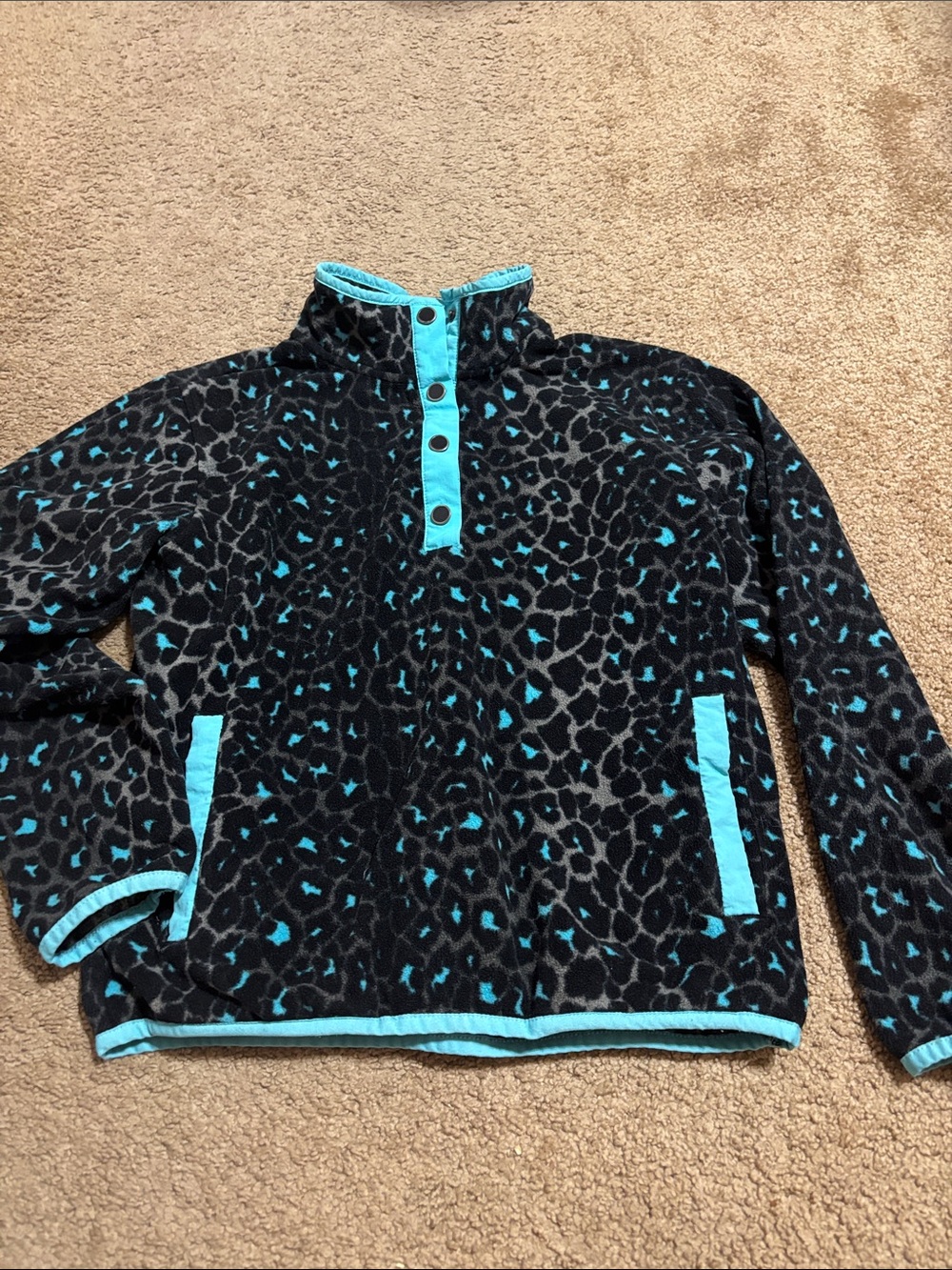 Cruel Girl Black and Teal Leopard Snap Fleece